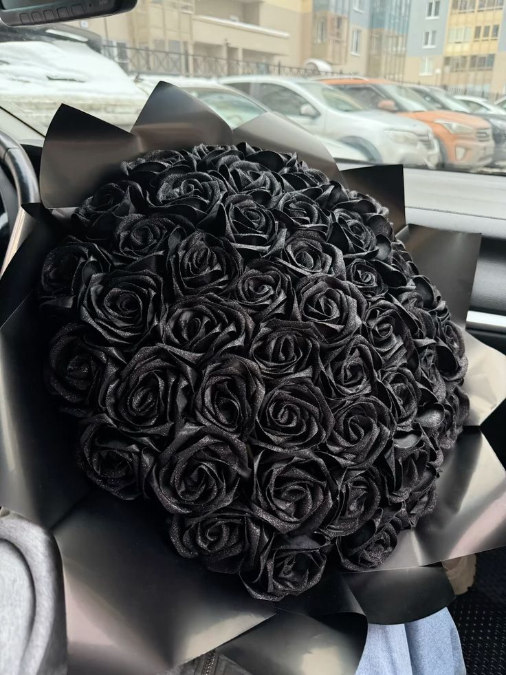 Black Flower Bouquet β Bold, Unique & Luxurious π€