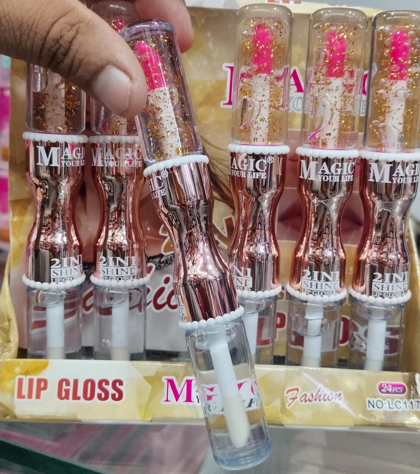 Magic 2-in-1 Shine Lip Gloss