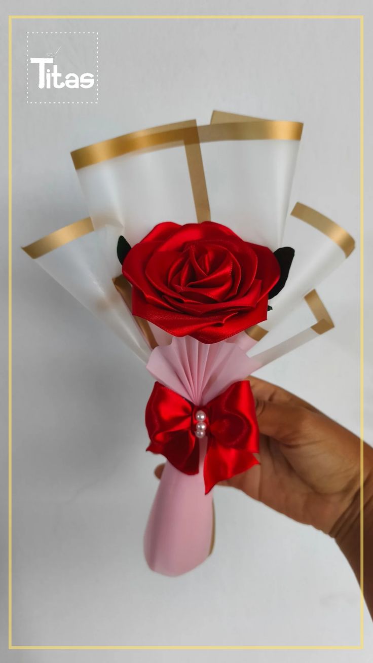 Red Flower Bouquet – Classic & Romantic ❤️