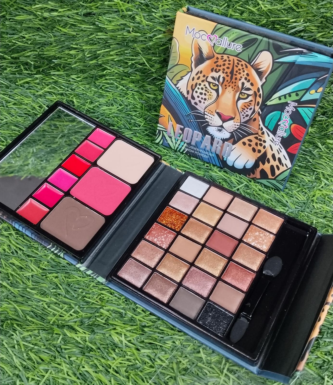 “Moculler Mini Beauty Book All-in-One Makeup Kit”