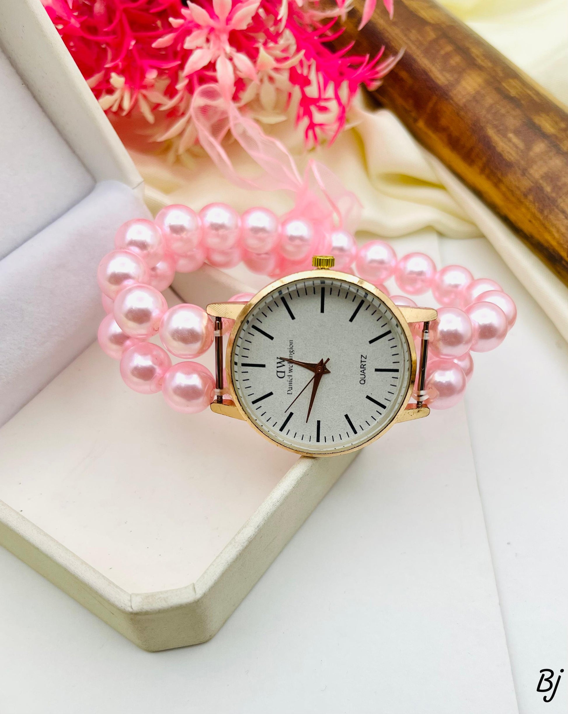 Elegant pink pearl ladies wristwatch stylish and classy design”