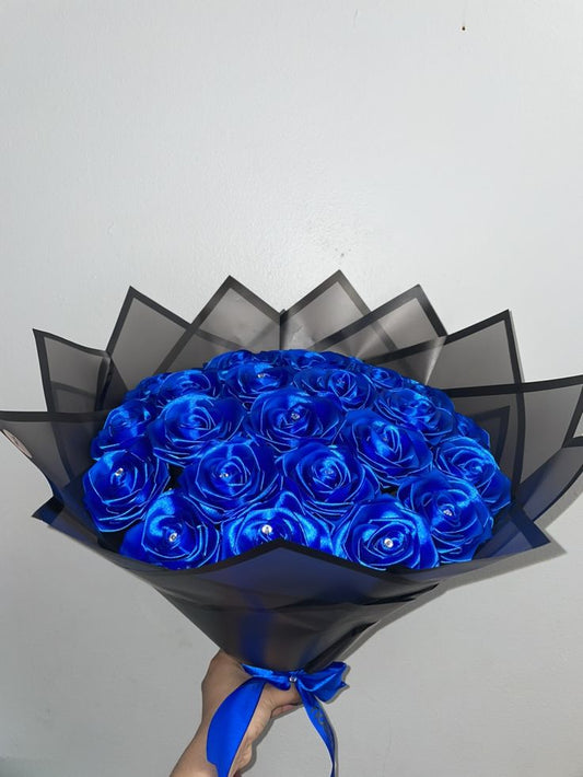 “Luxury Blue Rose Bouquet with elegant wrapping – perfect for weddings & anniversaries”