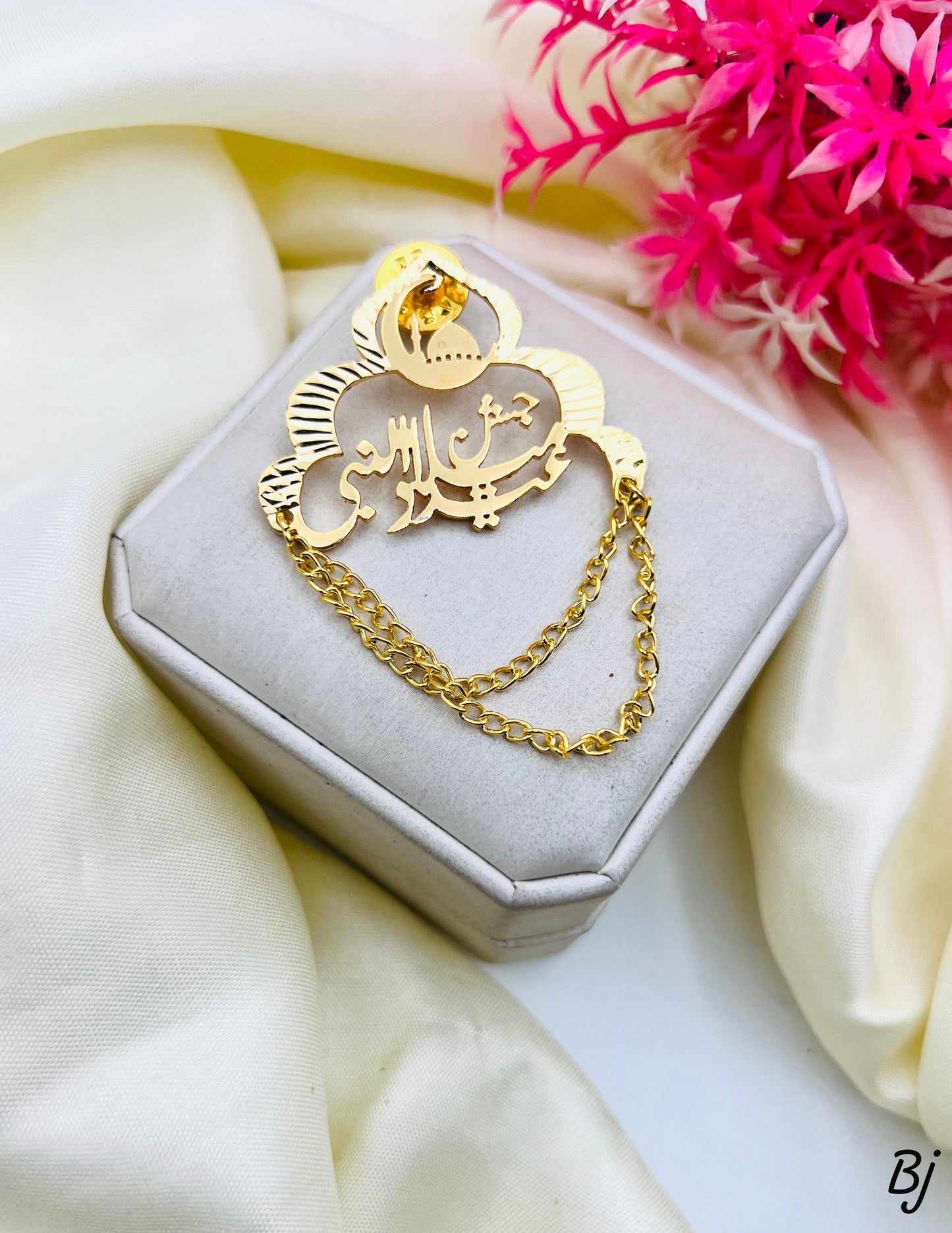 Fancy & Beautiful Gold Plated Rabi ul Noor Shareef Badges 🔥